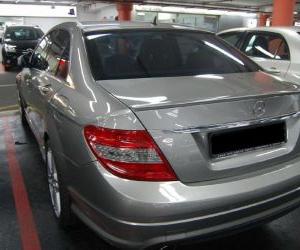 Mercedes C200 - confort dinamic pentru tineri