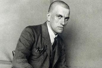 flori de la Mayakovsky