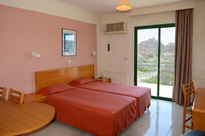 Hotelul artemis apts 3 protaras