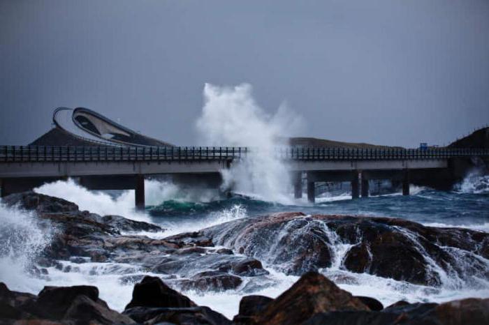 Drumul Atlantic (Norvegia) este cel mai pitoresc drum turistic