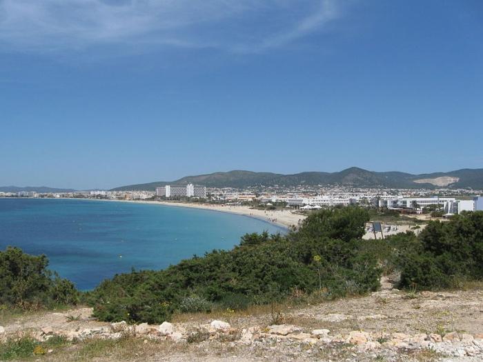 Ce este Ibiza? Planificăm o excursie în țările calde