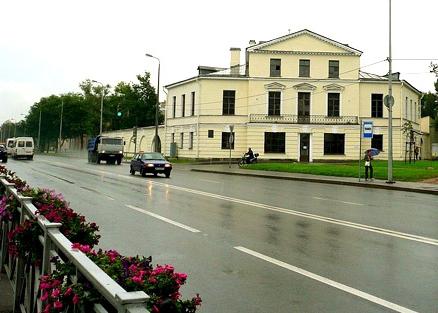 Autostrada Peterhof. Istorie și modernitate