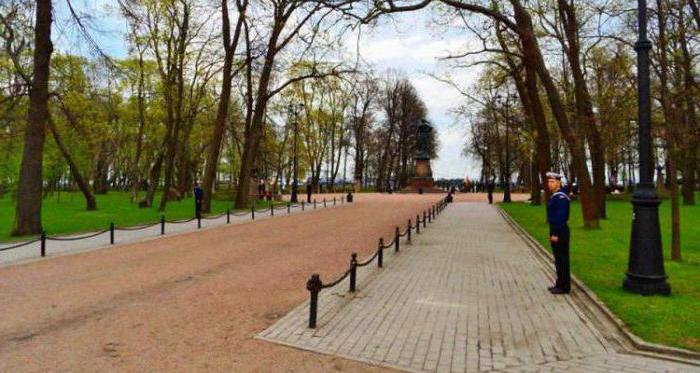 Parcul Petrovsky (Kronstadt). Obiective turistice din Kronstadt