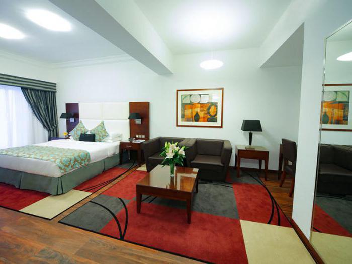 Ramada Hotel Suites Sharjah 4 * (Emiratele Arabe Unite, Sharjah): poze si galerie de vacanta