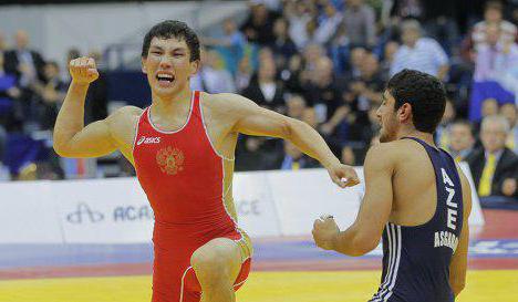 Freestyle lupte. Lebedev Victor Nikolayevich: carieră sportivă